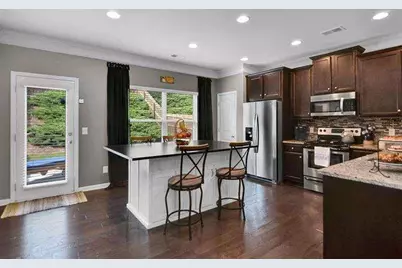 307 Lakeside Lane, Woodstock, GA 30188 - Photo 8