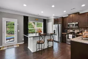 307 Lakeside Ln, Woodstock, GA 30188 - Photo 8