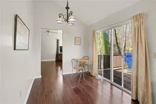 958 Redan Crescent Dr, Stone Mountain, GA 30088 - Photo 8