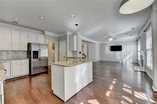 270 Park Creek Dr, Alpharetta, GA 30005 - Photo 18