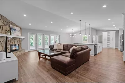 4050 Vintage Court, Cumming, GA 30041 - Photo 10