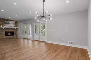 4050 Vintage Ct, Cumming, GA 30041 - Photo 16