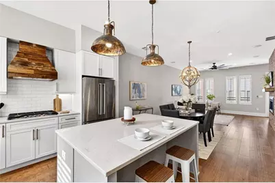 1298 Chelsea Circle NW, Atlanta, GA 30318 - Photo 8