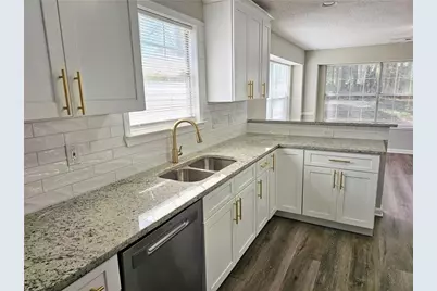 8425 Falling Rocks Way, Lithonia, GA 30058 - Photo 10