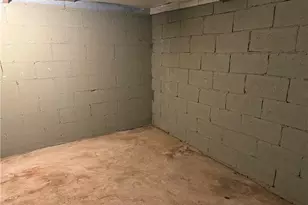 2235 Pryor Rd SW, Atlanta, GA 30315 - Photo 12