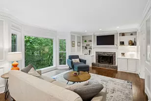 1153 Byrnwyck Ct NE, Brookhaven, GA 30319 - Photo 2