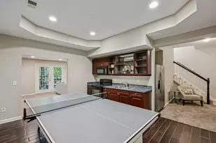 1153 Byrnwyck Ct NE, Brookhaven, GA 30319 - Photo 4