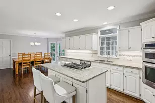 1153 Byrnwyck Ct NE, Brookhaven, GA 30319 - Photo 16