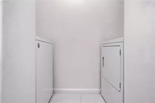 4109 Chastain Park Ct NE, Atlanta, GA 30342 - Photo 12