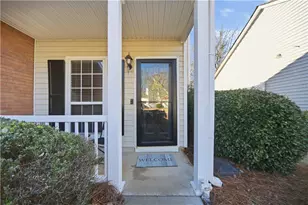 1073 Daventry Crossing, Woodstock, GA 30188 - Photo 4