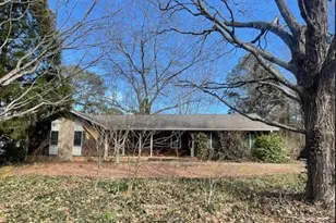 3346 San Antonio Dr, Snellville, GA 30039 - Photo 1