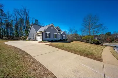 595 Ruby Forest Parkway, Suwanee, GA 30024 - Photo 4