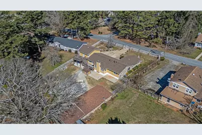 6419 Edenfield Drive, Lithonia, GA 30058 - Photo 46