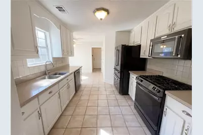 165 Christian Woods Drive, Conyers, GA 30013 - Photo 2