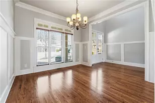 6437 Blue Water Dr, Buford, GA 30518 - Photo 10