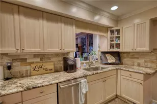 562 Cupelo Dr NW, Marietta, GA 30064 - Photo 8