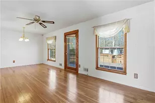 213 Parkwood Dr NE, Kennesaw, GA 30144 - Photo 4