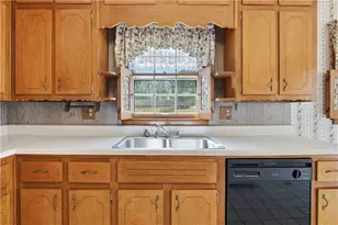 213 Parkwood Dr NE, Kennesaw, GA 30144 - Photo 12