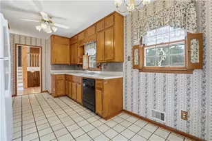 213 Parkwood Dr NE, Kennesaw, GA 30144 - Photo 8