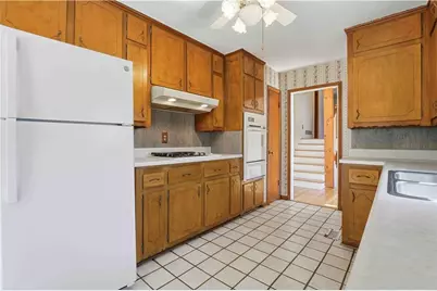 213 Parkwood Drive NE, Kennesaw, GA 30144 - Photo 10