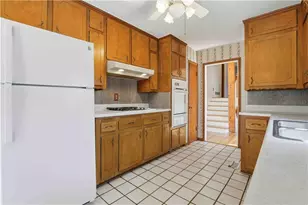 213 Parkwood Dr NE, Kennesaw, GA 30144 - Photo 10