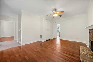 140 Forest Lake Dr, Fayetteville, GA 30215 - Photo 6