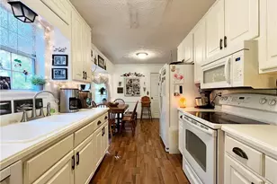 6832 Creekwood Dr, Douglasville, GA 30135 - Photo 16