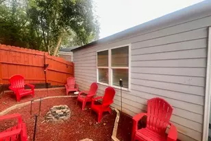 1298 Gideons Dr SW, Atlanta, GA 30314 - Photo 40