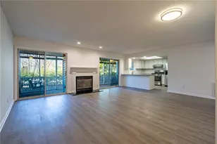 24 Hampshire Ct, Avondale Estates, GA 30002 - Photo 2