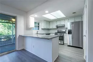 24 Hampshire Ct, Avondale Estates, GA 30002 - Photo 4