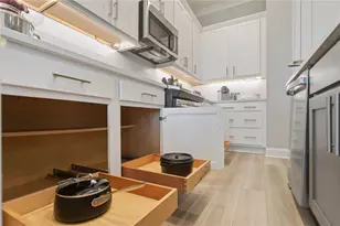 6829 Bungalow Road, Flowery Branch, GA 30542 - Photo 8