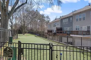 2298 Limehurst Dr, Atlanta, GA 30319 - Photo 38