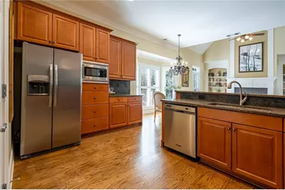 1176 Bluffhaven Way NE, Brookhaven, GA 30319 - Photo 16