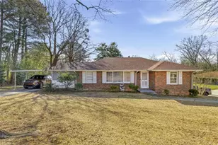 27 Hilltop Ln, Toccoa, GA 30577 - Photo 1