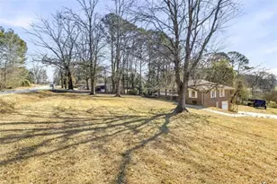 27 Hilltop Ln, Toccoa, GA 30577 - Photo 2