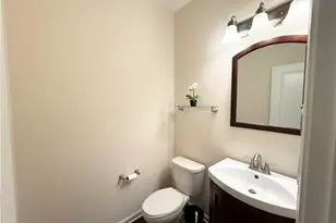 13432 Gardiner Ln, Alpharetta, GA 30004 - Photo 4