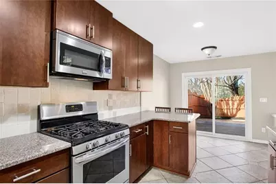 5068 Bright Hampton Drive SE, Atlanta, GA 30339 - Photo 8