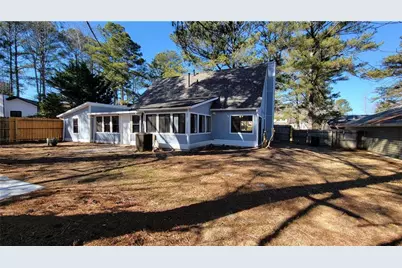 4660 Shannon Court, Union City, GA 30291 - Photo 4