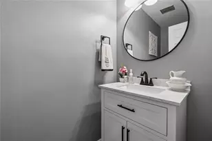 135 N River Dr, Atlanta, GA 30350 - Photo 8