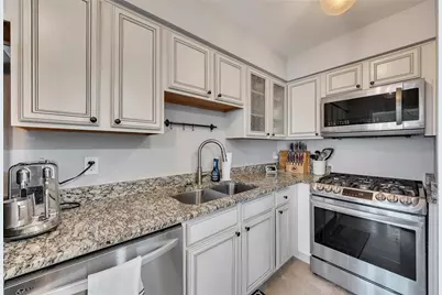 6980 Roswell Road #C5, Atlanta, GA 30328 - Photo 14