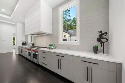 5211 Powers Ferry Road, Sandy Springs, GA 30327 - Photo 26
