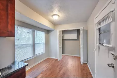 730 Rockborough Drive, Stone Mountain, GA 30083 - Photo 16