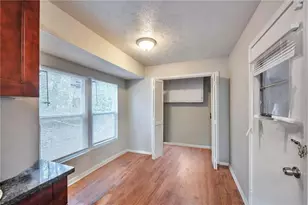 730 Rockborough Dr, Stone Mountain, GA 30083 - Photo 16