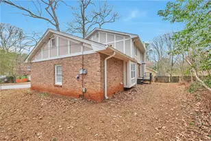 730 Rockborough Dr, Stone Mountain, GA 30083 - Photo 2