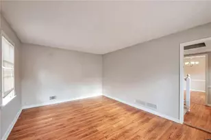 730 Rockborough Dr, Stone Mountain, GA 30083 - Photo 4