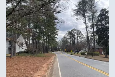 4147 N Gloucester Place, Atlanta, GA 30341 - Photo 8