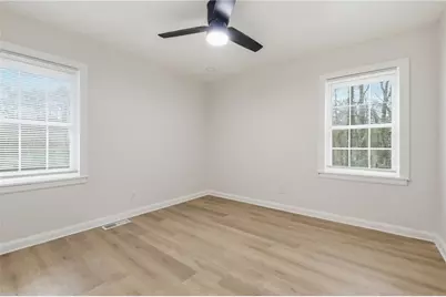 2281 Polar Rock Avenue SW, Atlanta, GA 30315 - Photo 14