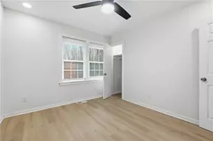 2281 Polar Rock Ave SW, Atlanta, GA 30315 - Photo 10