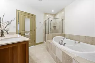 2881 Peachtree Rd NE, Atlanta, GA 30305 - Photo 20