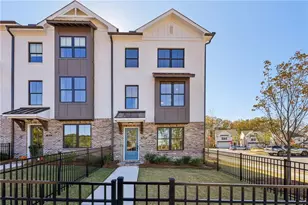 621 Silva St, Cumming, GA 30040 - Photo 2